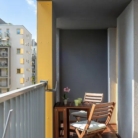 Z 2 Sypialniami Parking Blisko Tauron Arena By Renters