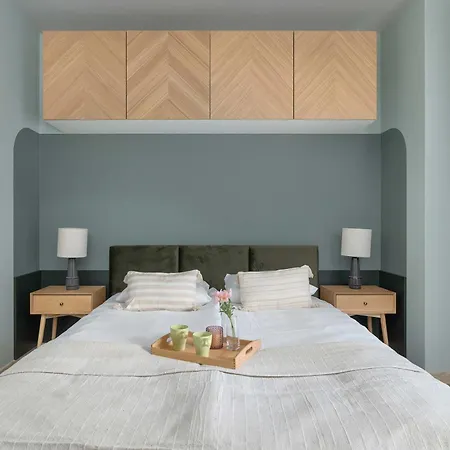 Z 2 Sypialniami Parking Blisko Tauron Arena By Renters Apartament